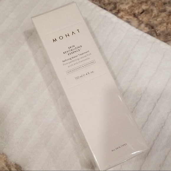 Monat Skin Revitalizing Essence Water - Picture 1 of 1